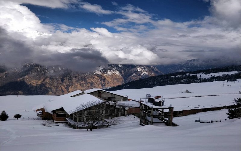 Auli Family Tour Package