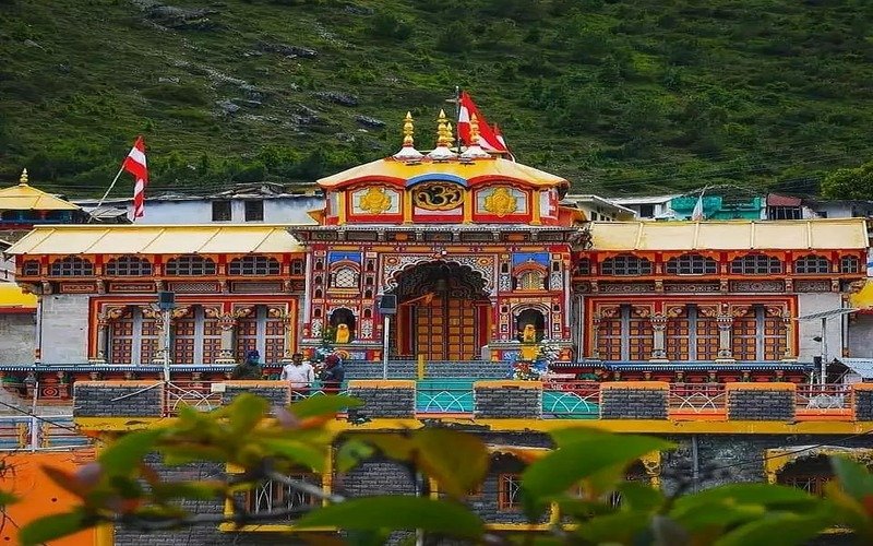 Badrinath Kedarnath Tour Package By Helicopter