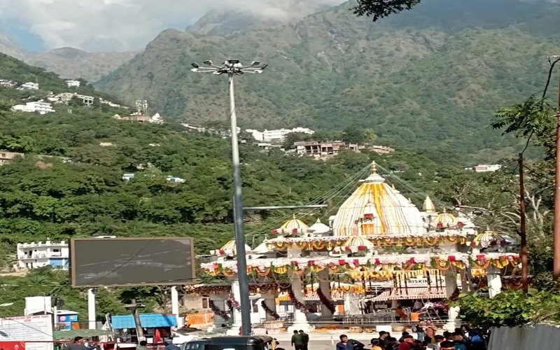 Vaishno Devi Tour Package From Kolkata