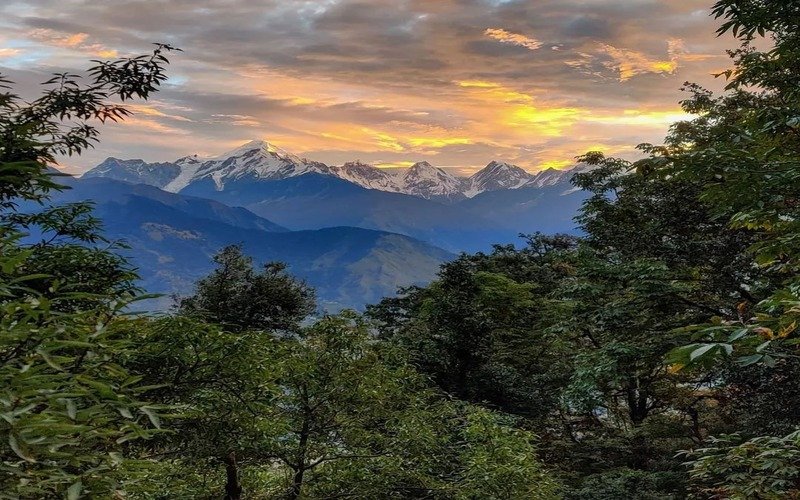 Splendid Almora Munsiyari Tour Package